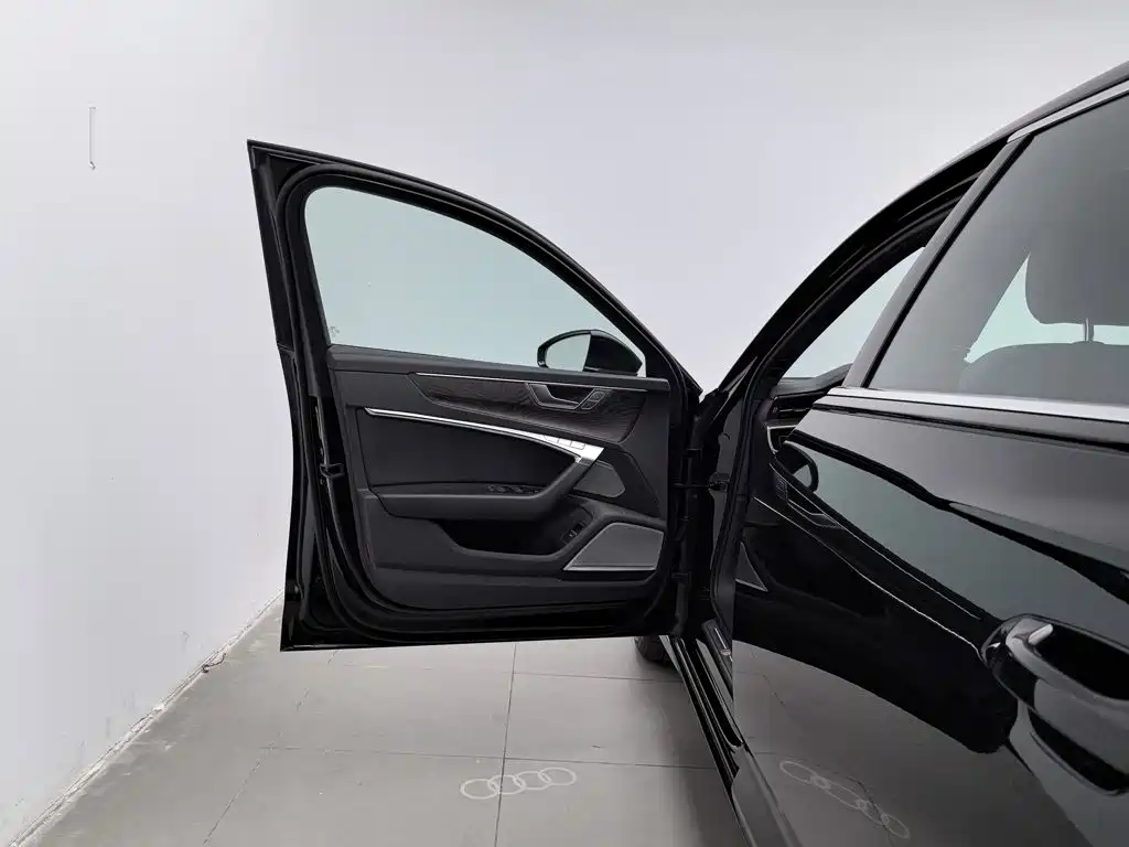 Audi A6L — миниатюра 8
