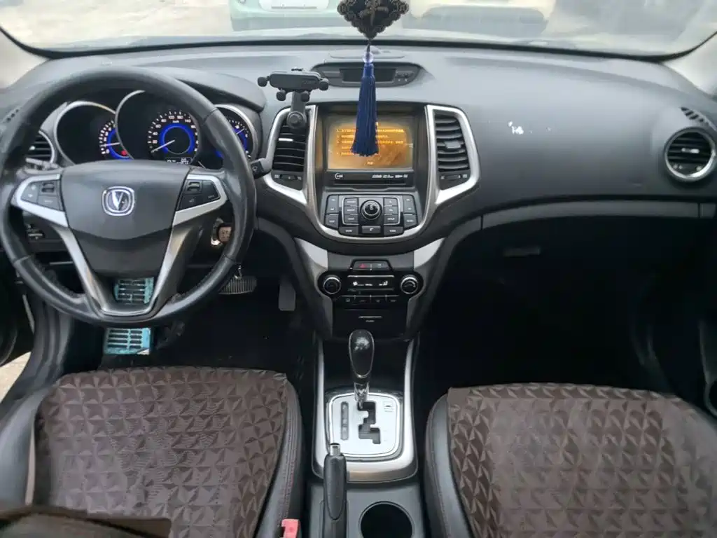 Changan Eado — миниатюра 10