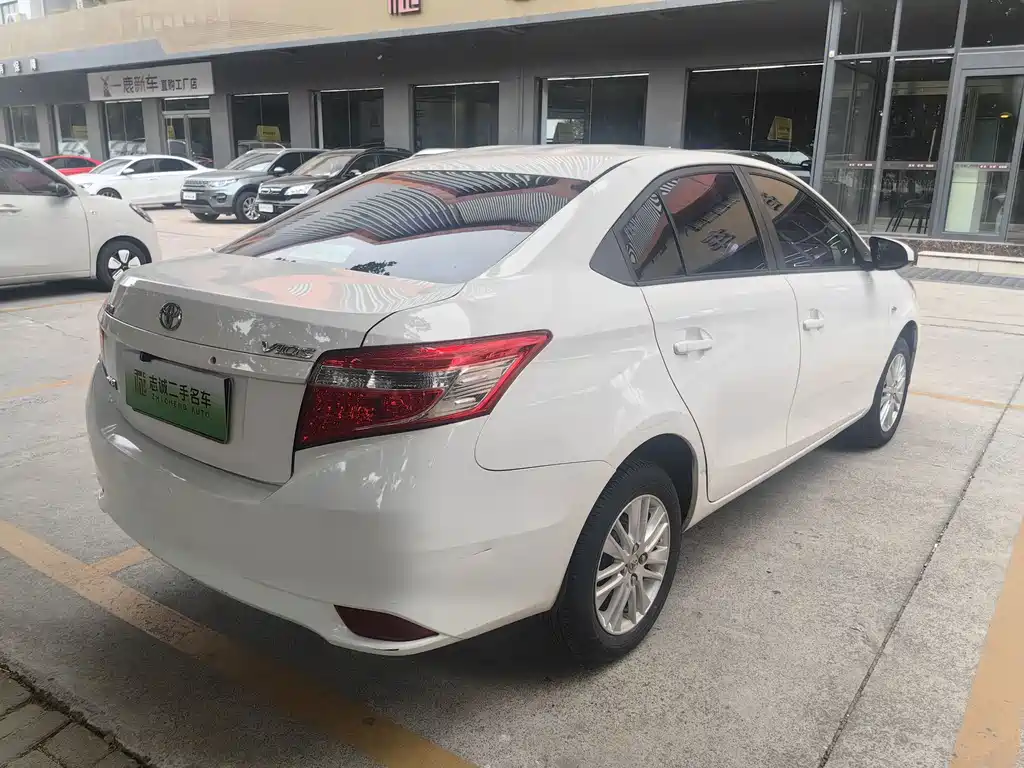 Toyota Vios — миниатюра 4