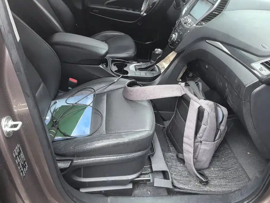 Hyundai Santa Fe — миниатюра 8