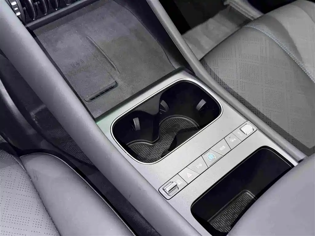 BYD Yuan Plus — миниатюра 17