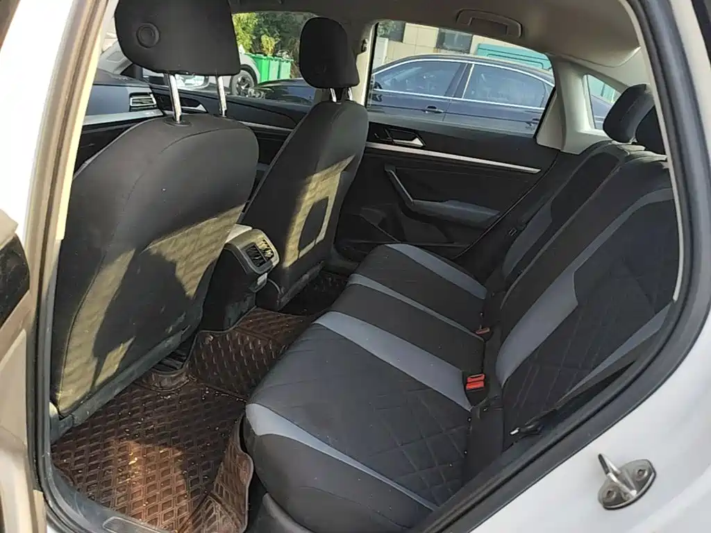 Volkswagen Lavida — миниатюра 17