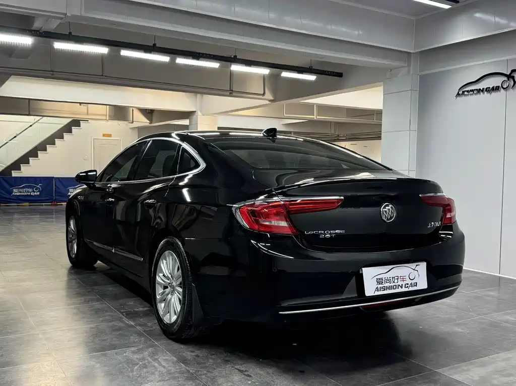 Buick LaCrosse — миниатюра 5