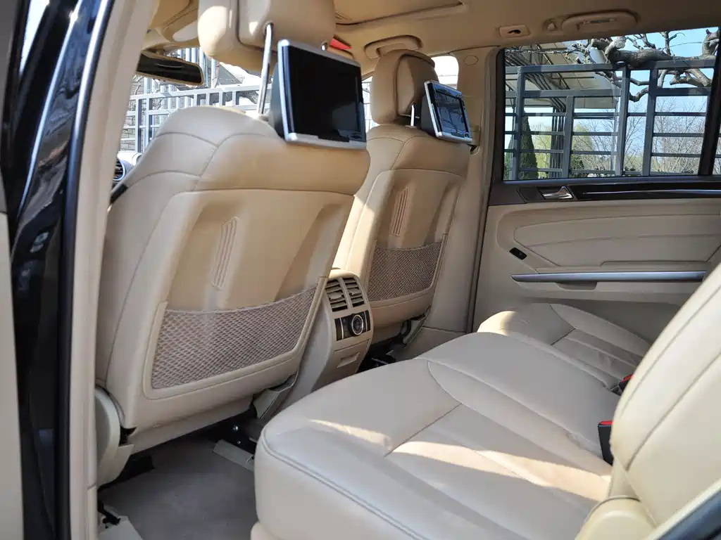 Mercedes-Benz GL 2010 GL 550 4MATIC