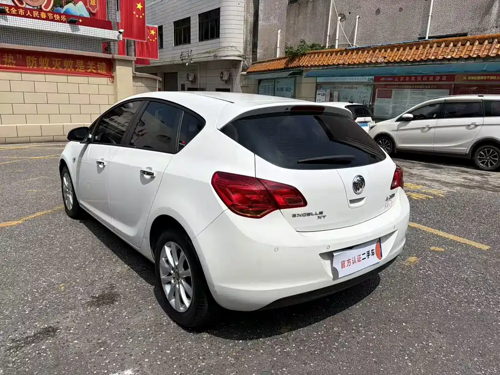 Buick Excelle — миниатюра 7