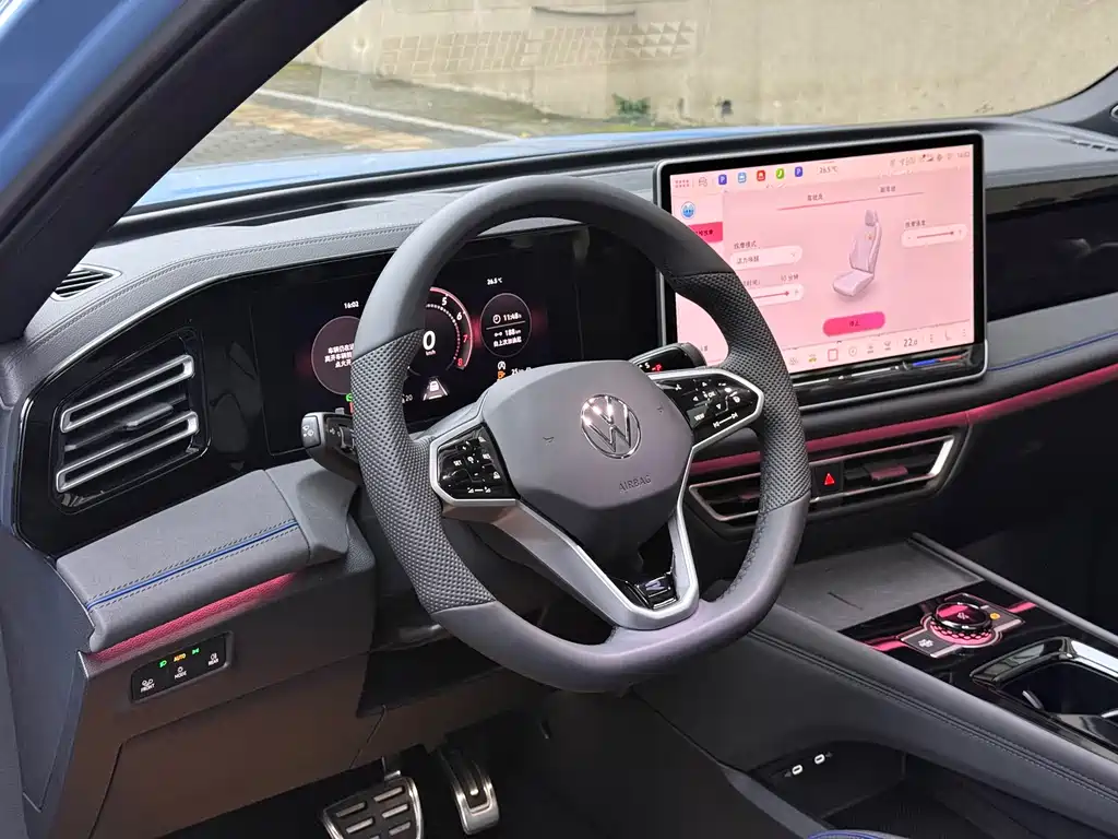 Volkswagen Tiguan L — миниатюра 10