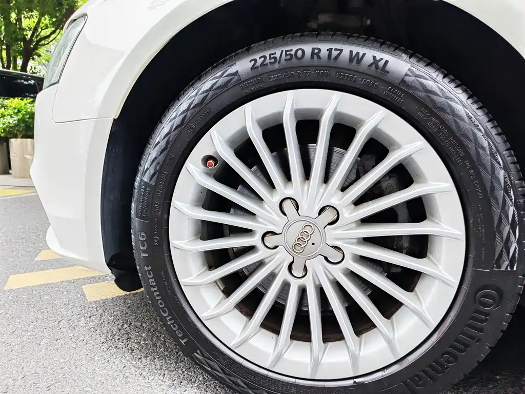 Audi A4L — миниатюра 9