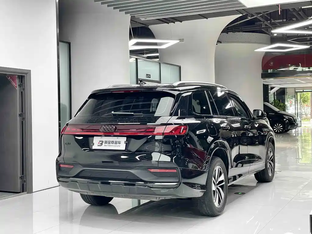 Audi Q6 — миниатюра 10