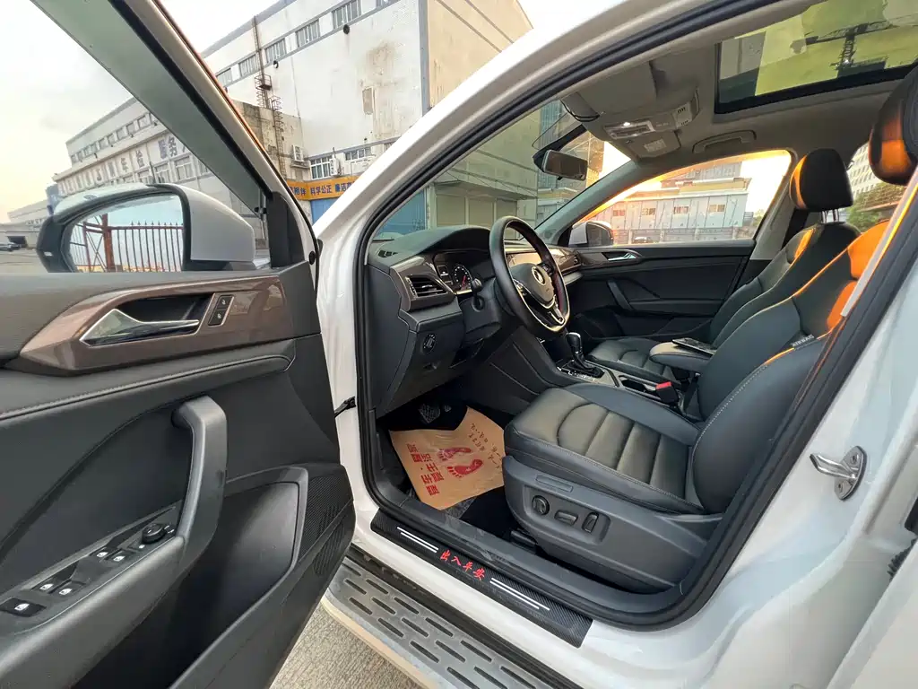 Volkswagen Tharu — миниатюра 5