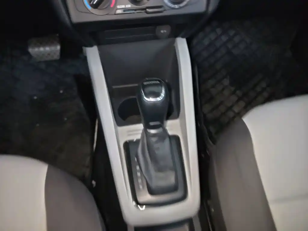 Skoda Fabia — миниатюра 14
