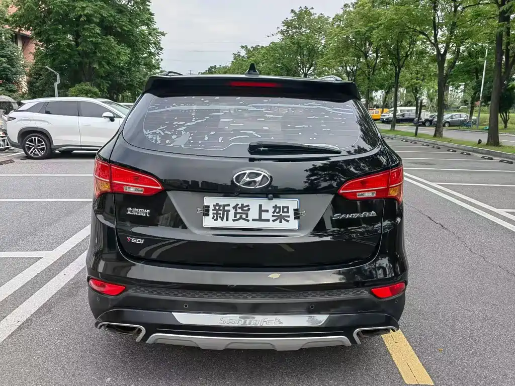 Hyundai Santa Fe 2015 2.0T AT 5 мест