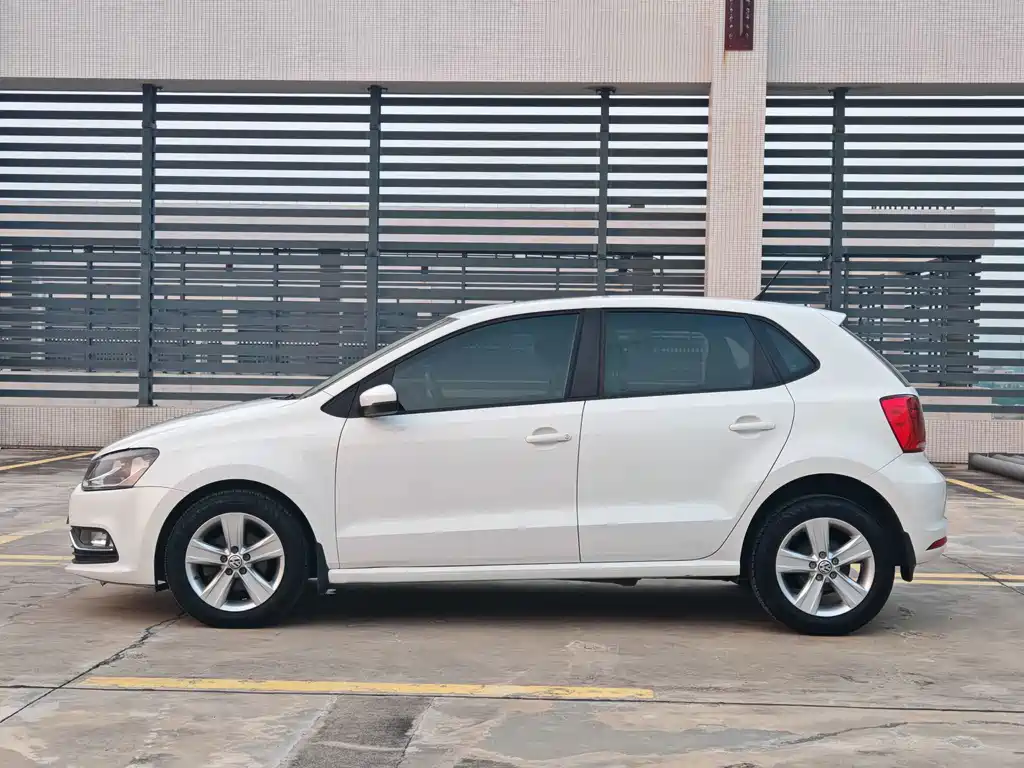 Volkswagen Polo — миниатюра 4