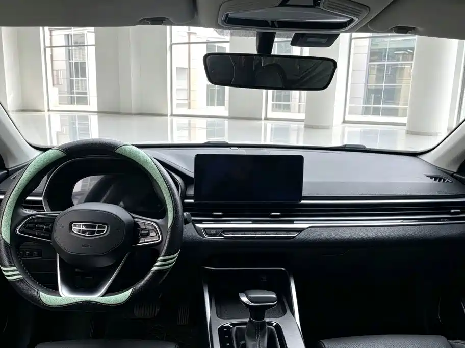 Geely Emgrand — миниатюра 4