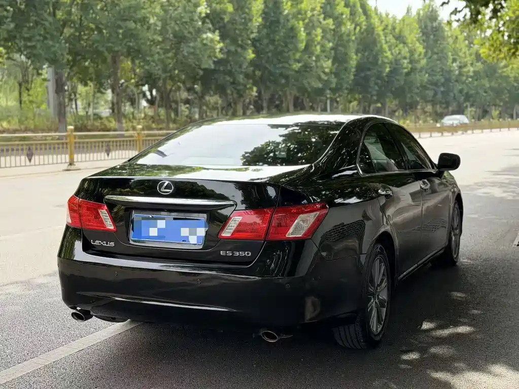Lexus ES — миниатюра 4