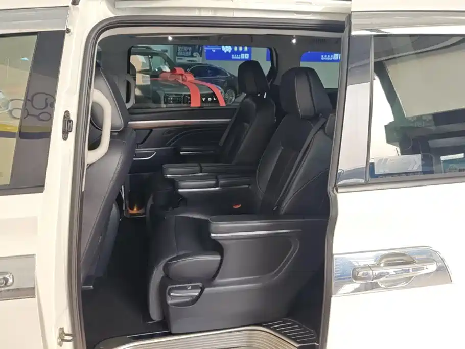 GAC Motor Trumpchi M8 — миниатюра 11