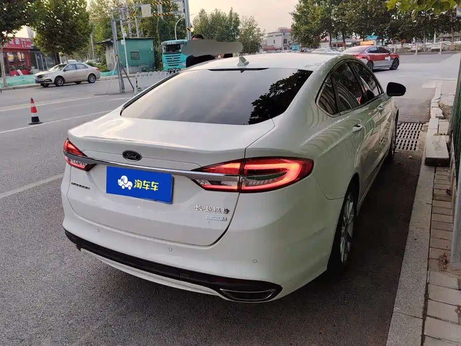 Ford Mondeo — миниатюра 3