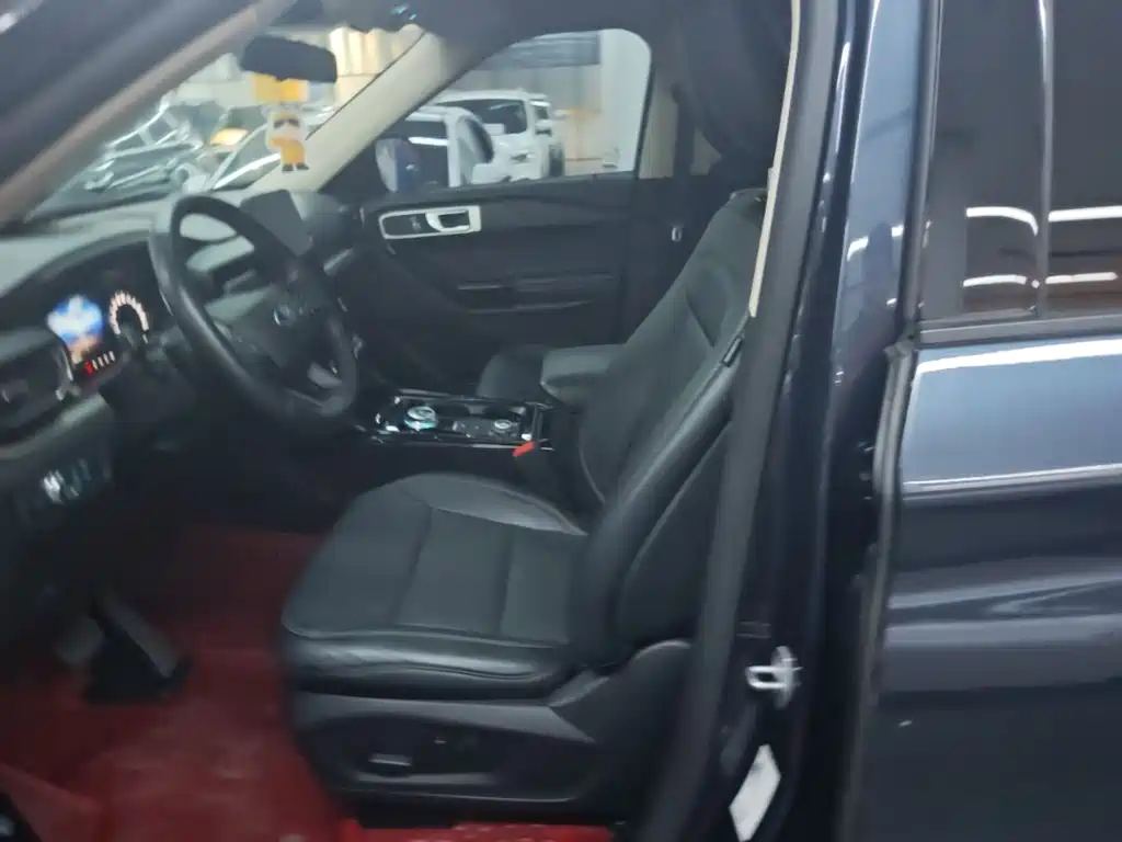 Ford Explorer 2020 — фото 14