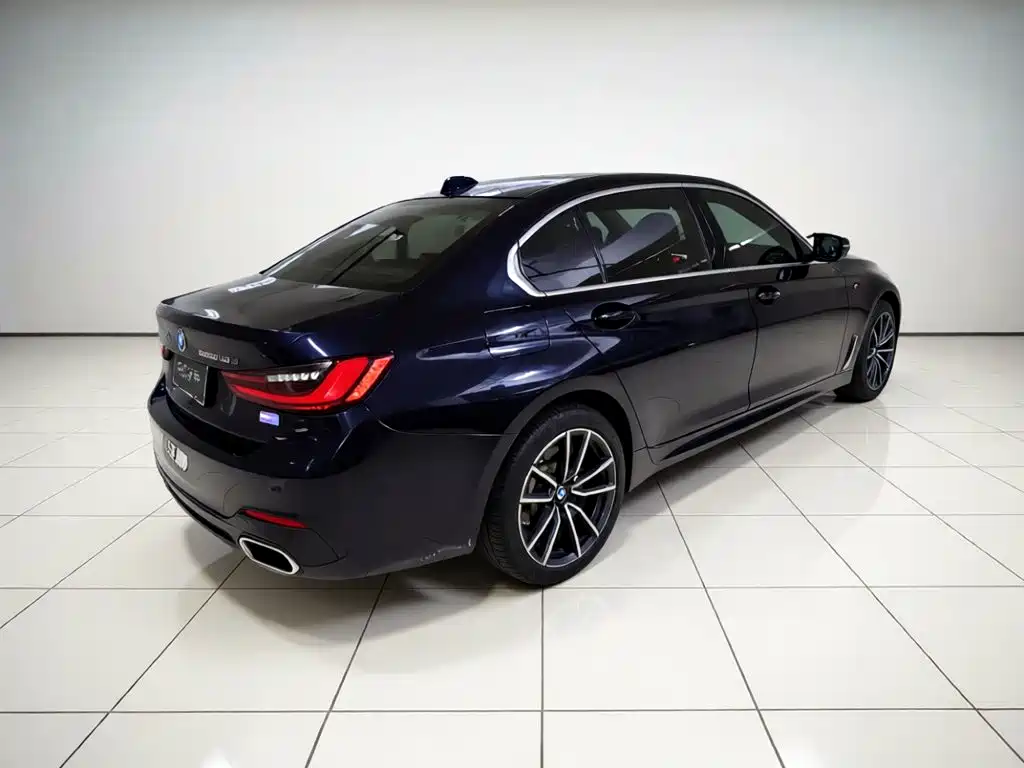 BMW 3 Series — миниатюра 4