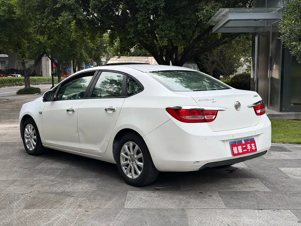 Buick Excelle — миниатюра 8