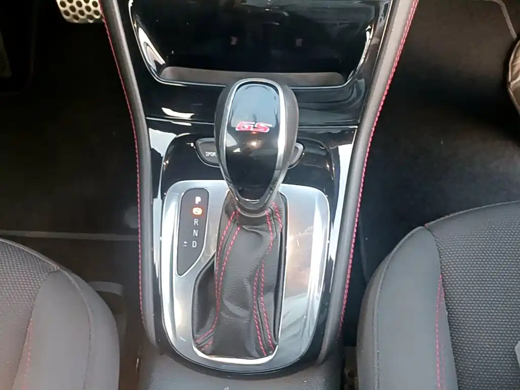 Buick Verano — миниатюра 14
