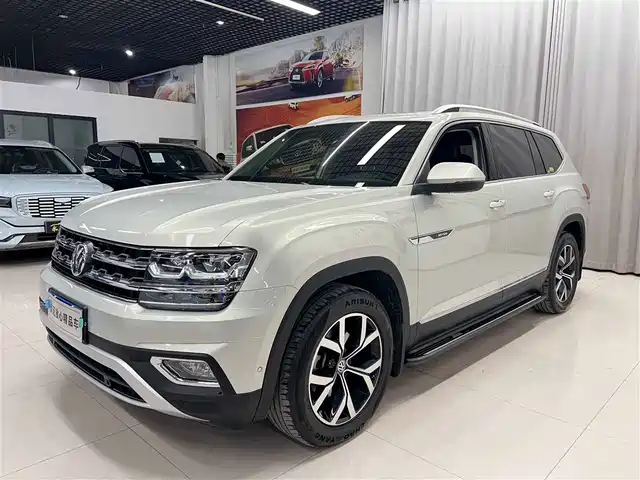 VOLKSWAGEN TOURANG 2019