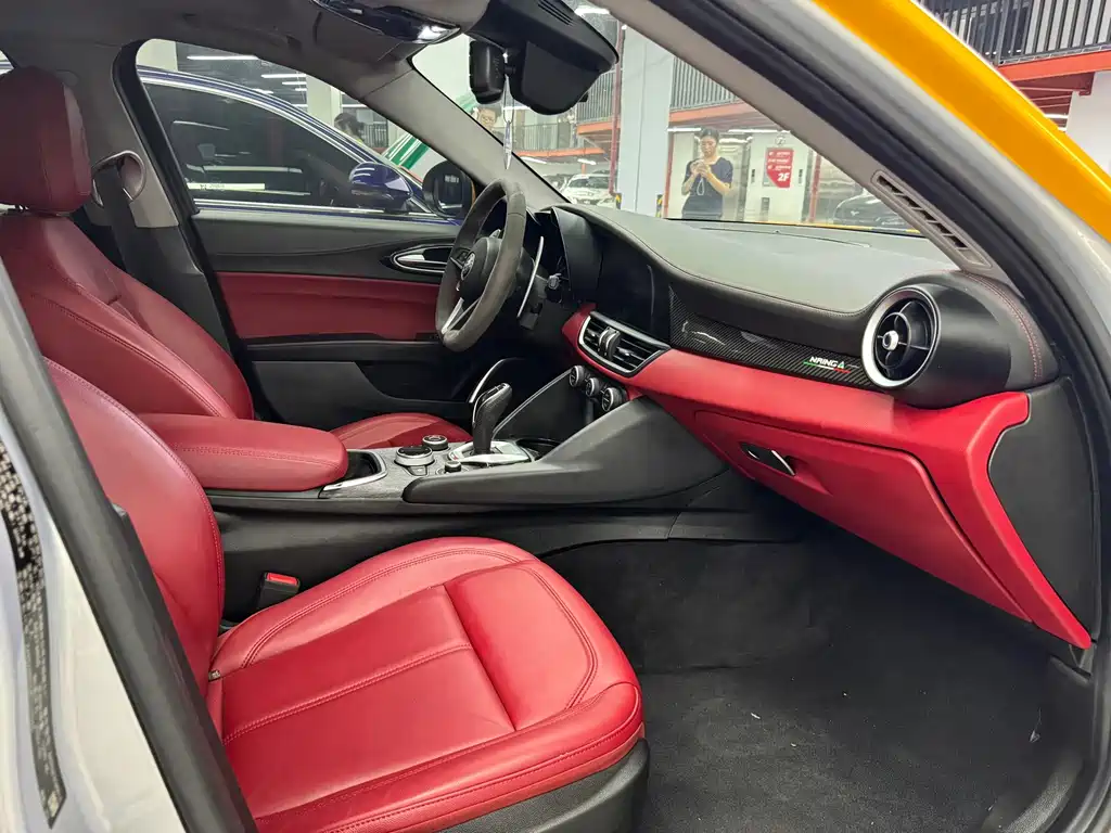 Alfa Romeo Giulia — миниатюра 7
