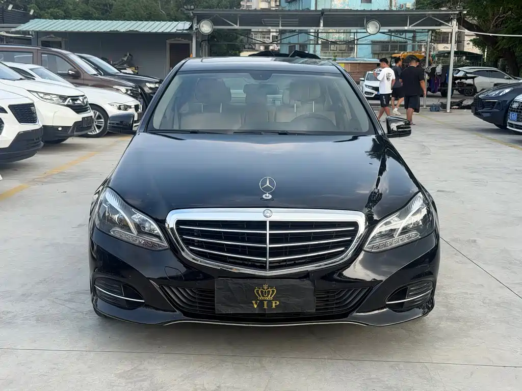 Mercedes-Benz E-Class — миниатюра 2