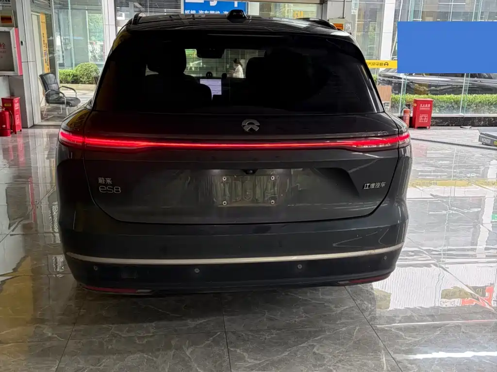 NIO ES8 2023 100kWh