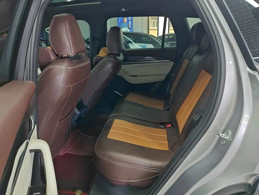 Geely Xingyue L — миниатюра 11