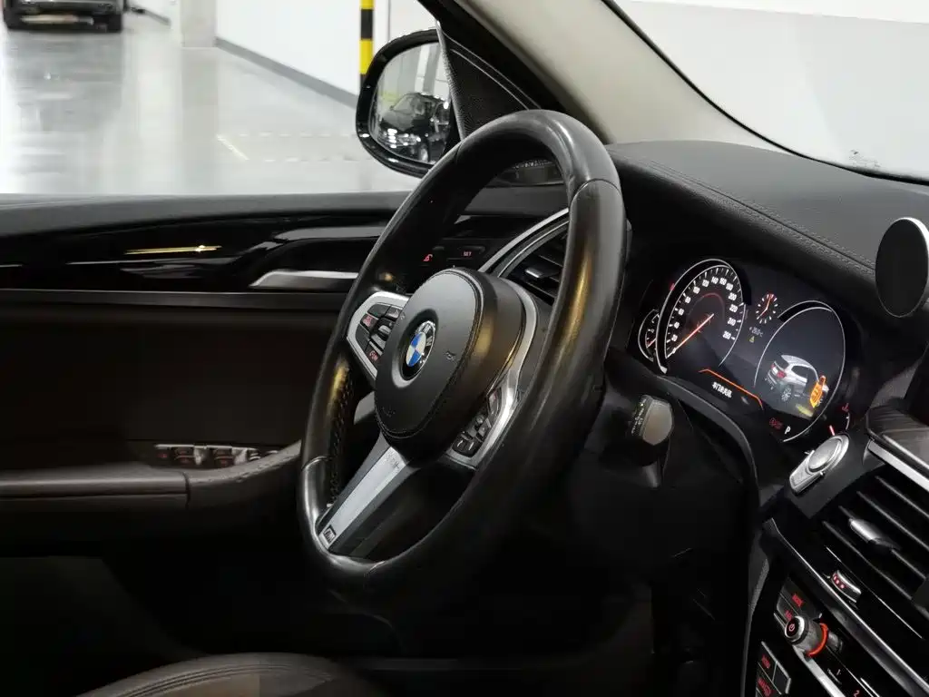 BMW X3 — миниатюра 22