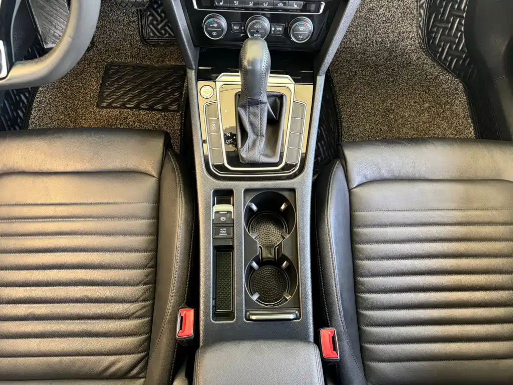 Volkswagen Magotan — миниатюра 12