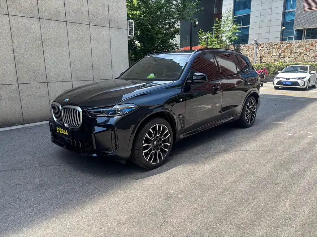 BMW X5 2025