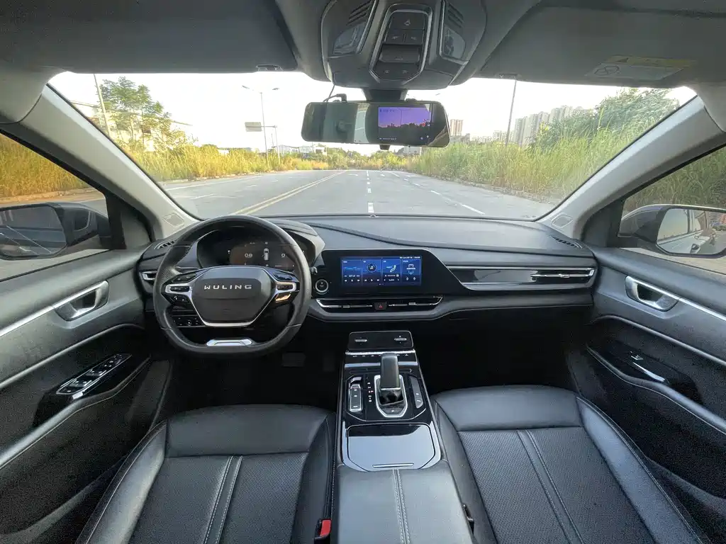 Wuling Victory — миниатюра 9