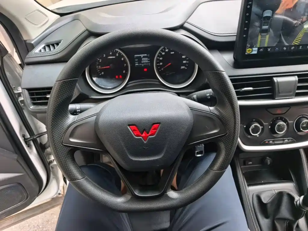 Wuling Hongguang S3 — миниатюра 11