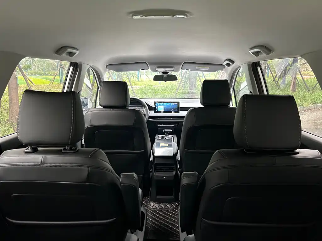 Wuling Jiachen — миниатюра 11