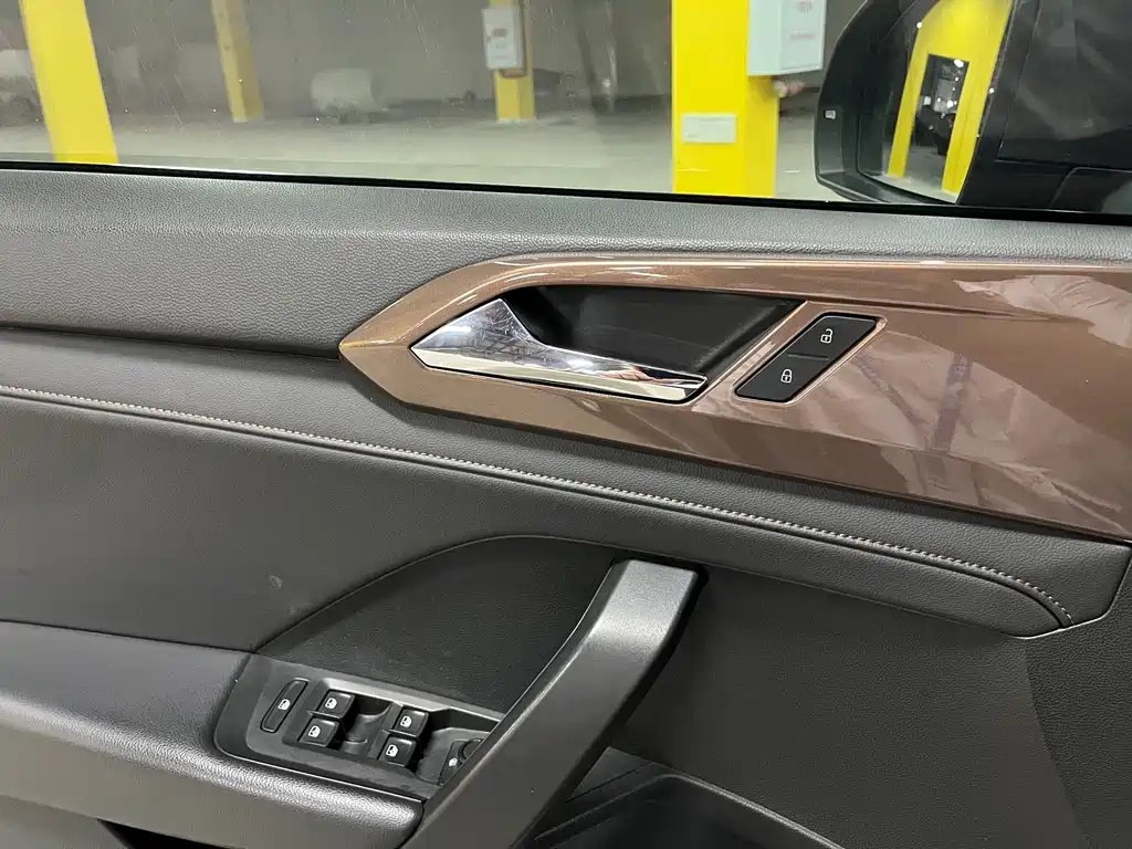 Volkswagen Tharu — миниатюра 15
