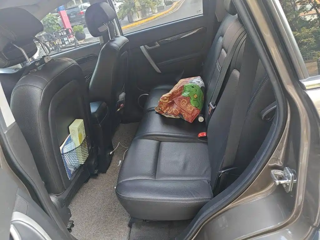 Chevrolet Captiva — миниатюра 18