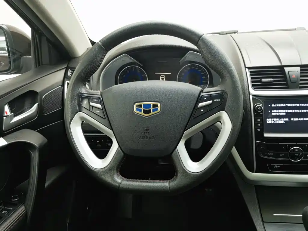 Geely Emgrand — миниатюра 11
