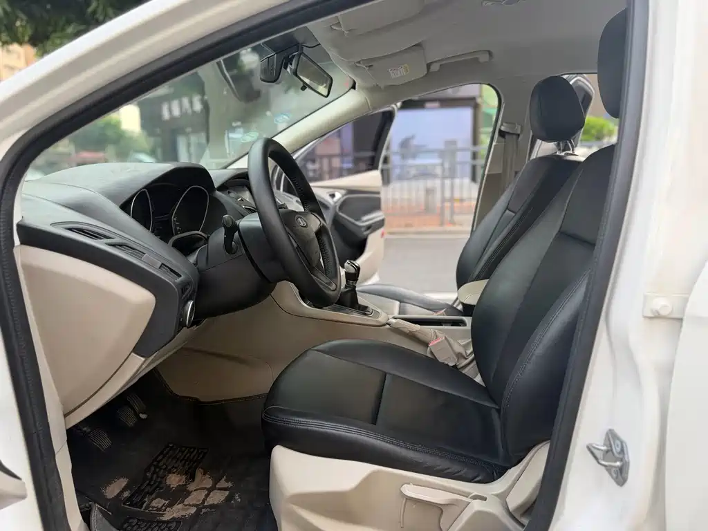 Ford Focus — миниатюра 4