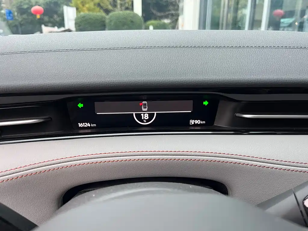 VOLKSWAGEN ID.7 VIZZION