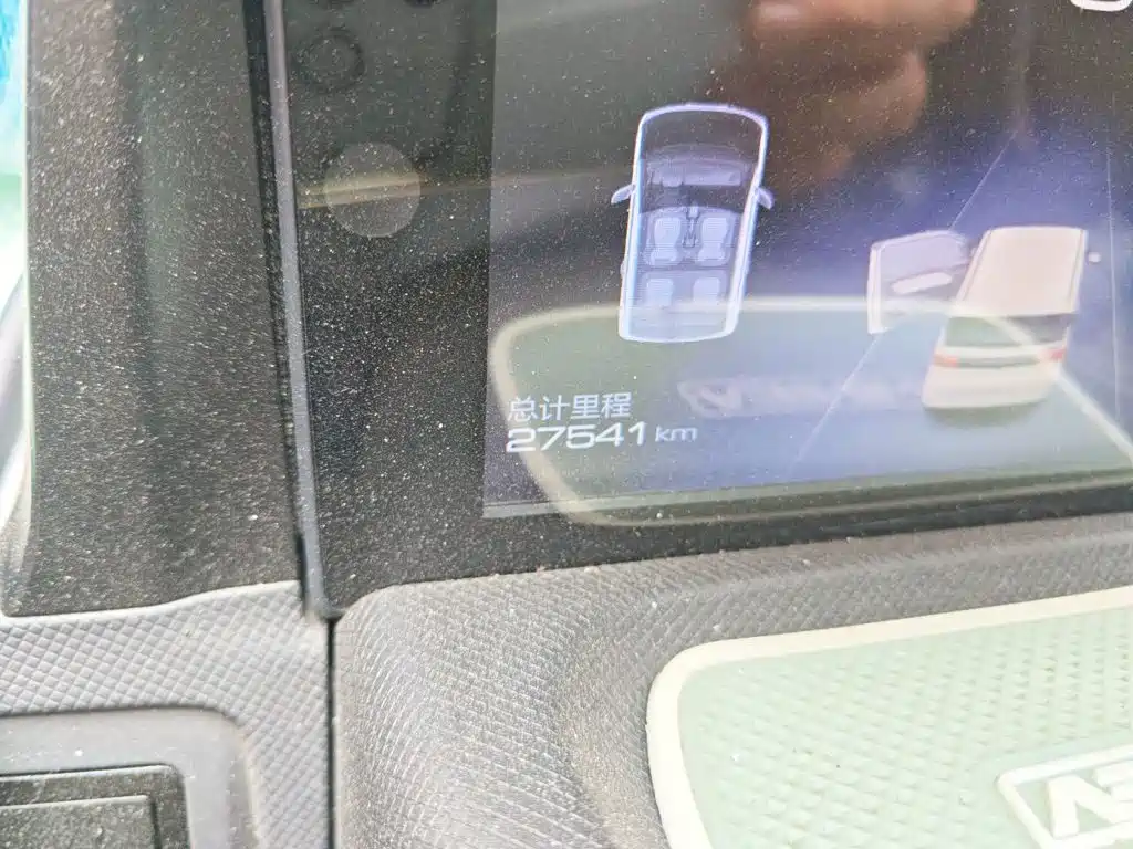 Wuling MINIEV — миниатюра 8