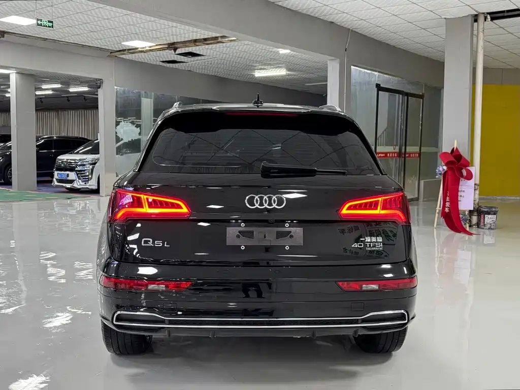 Audi Q5L — миниатюра 8