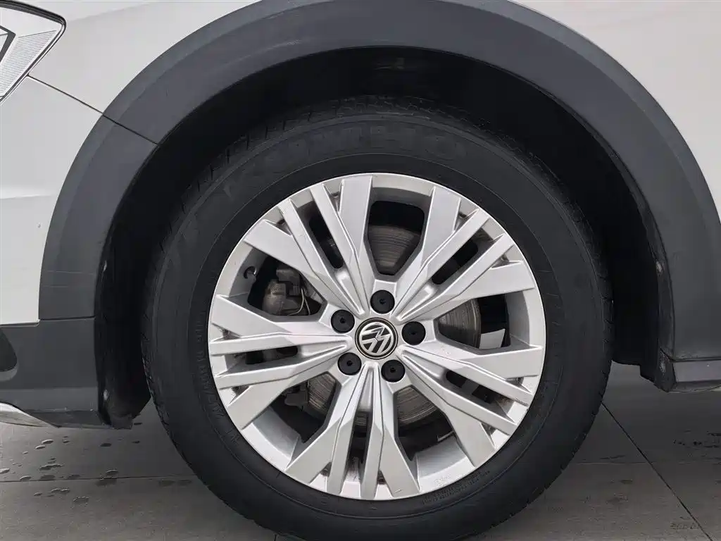 VOLKSWAGEN C TREK WEI COLLAR