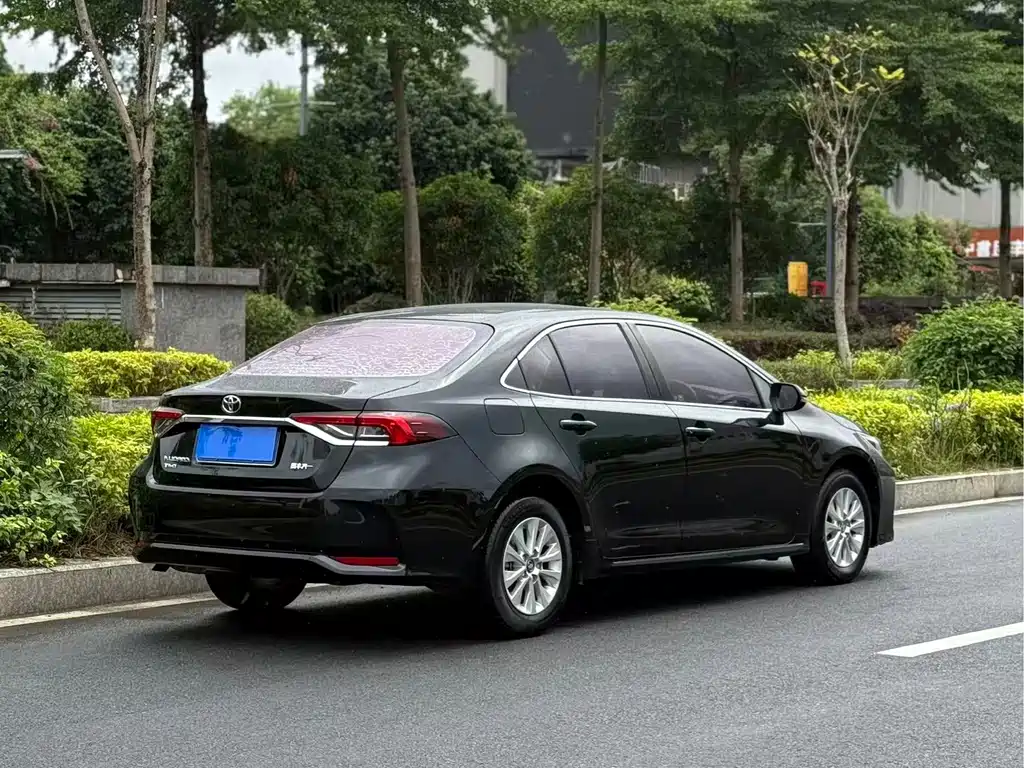 Toyota Corolla — миниатюра 4