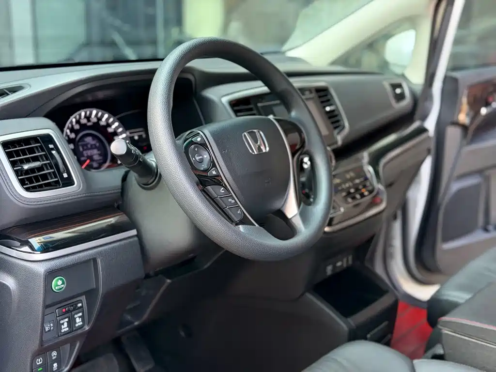 Honda Odyssey — миниатюра 6