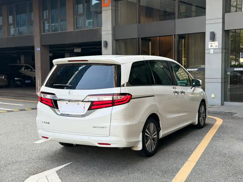 Honda Odyssey — миниатюра 18