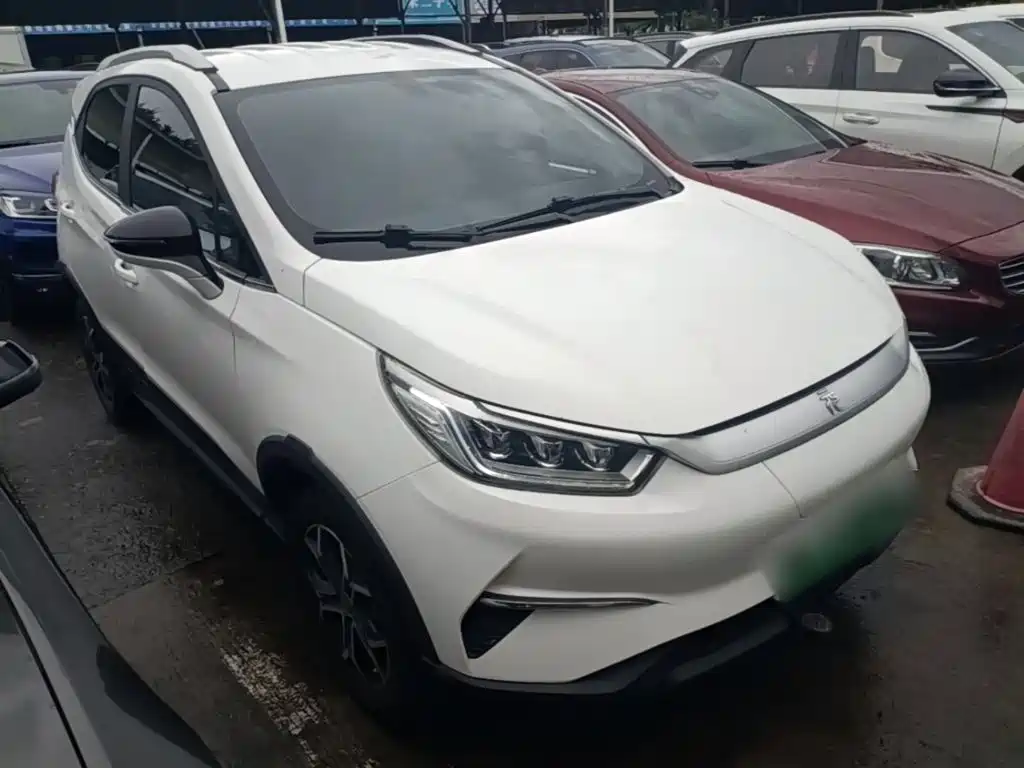 BYD Yuan Pro - фото 4