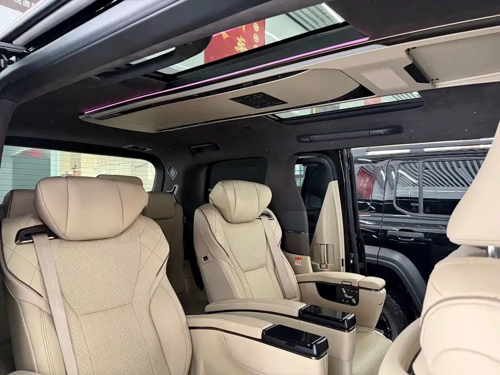 Toyota Vellfire — миниатюра 15