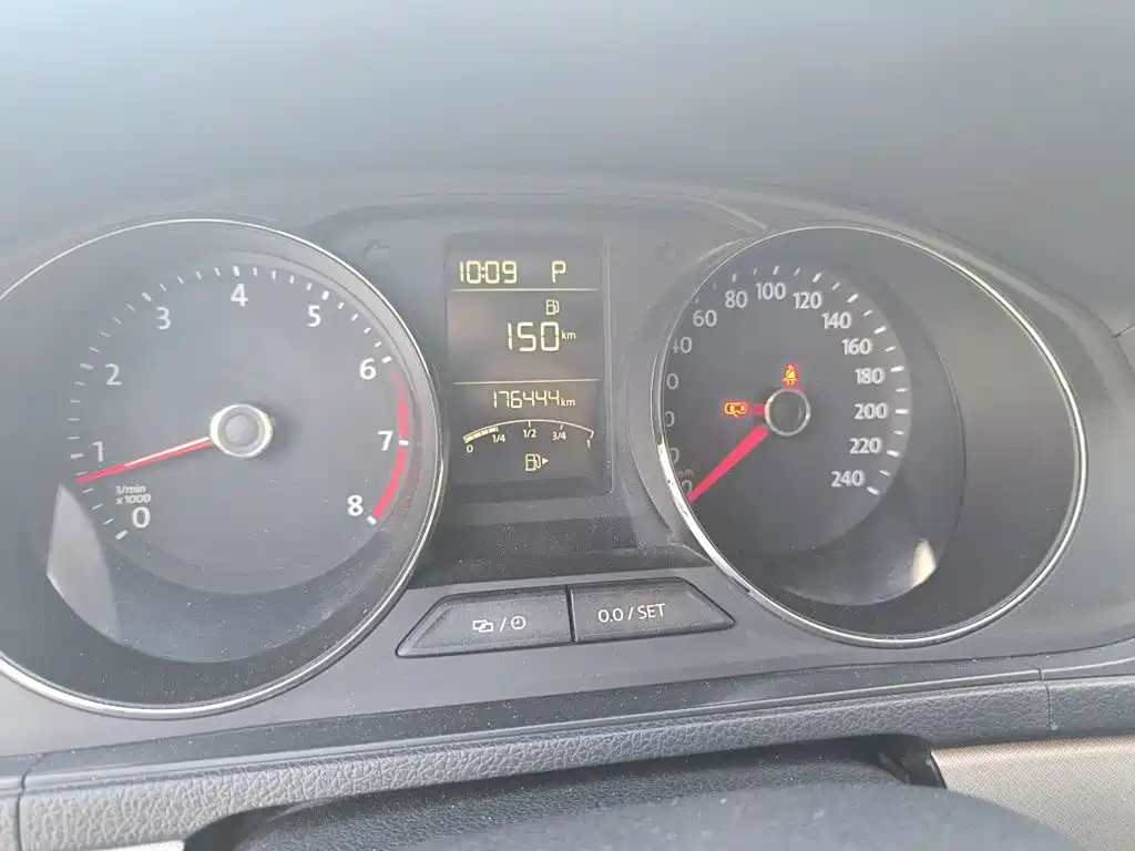 Volkswagen Lavida — миниатюра 5