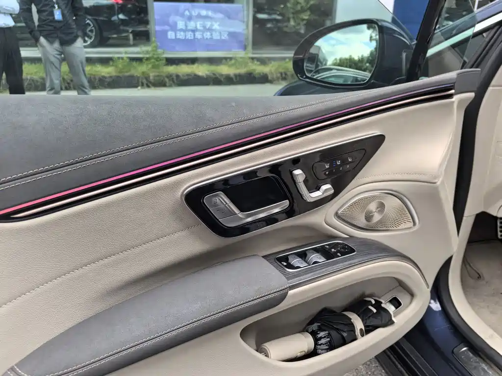 Mercedes-Benz EQS — миниатюра 15